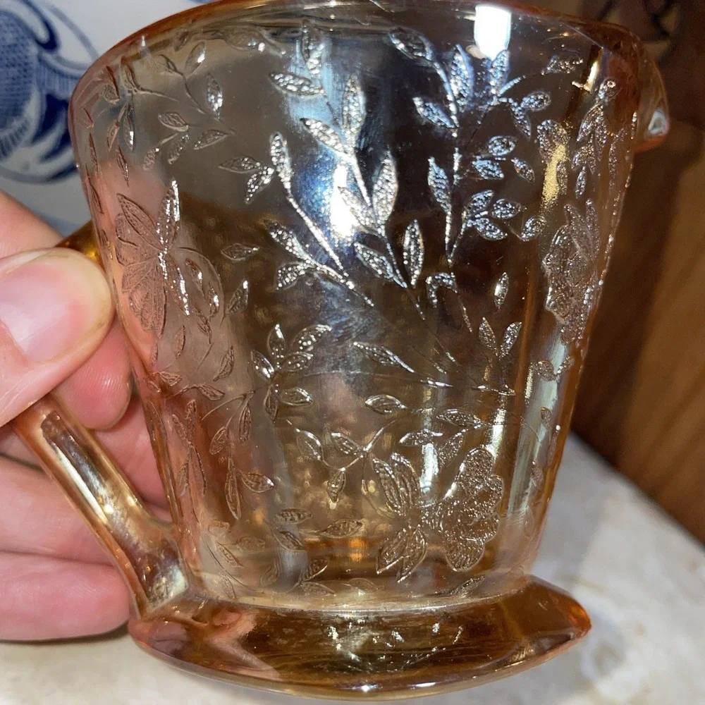 Vtg Jeannette Marigold Peach Floral Depression Carnival‎ Glass Creamer